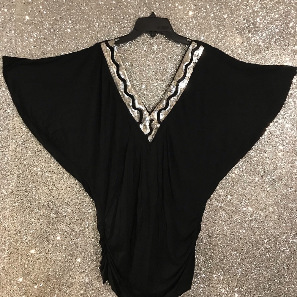 Dots sequin top